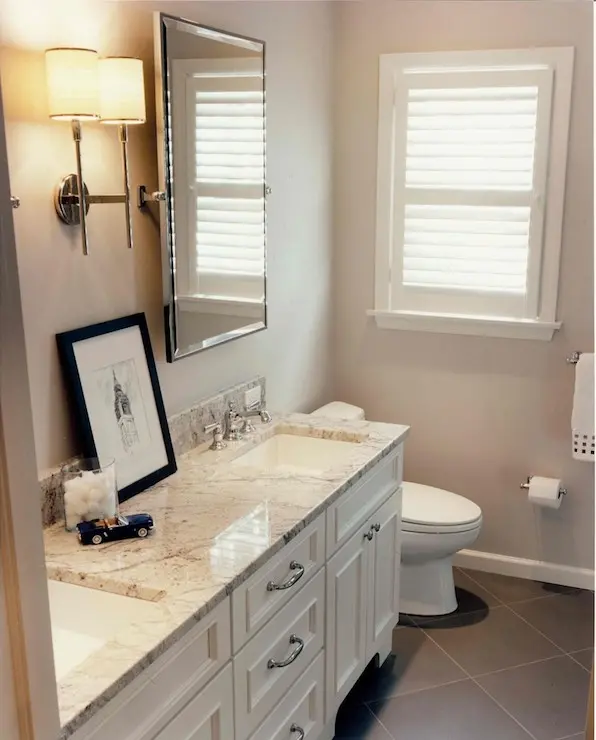 Quartz vs Granite in Bathroom
