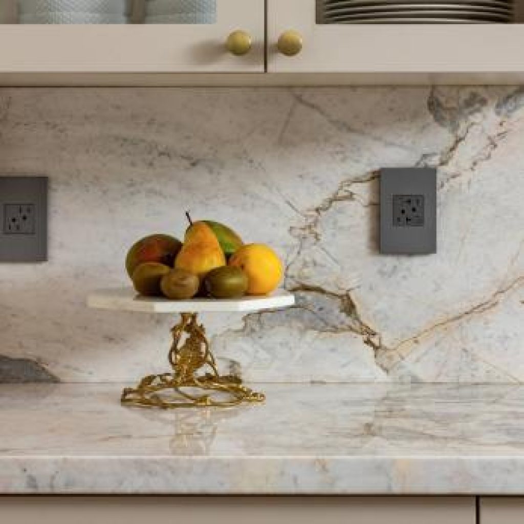 comptoir-marbre-montreal-laval-1024x1024 Choisir entre Dekton et Granite : un guide comparatif pour vos besoins en matière de comptoirs