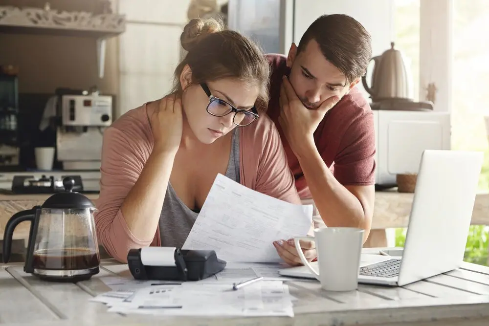 What budget should you allocate for a new quartz countertop?