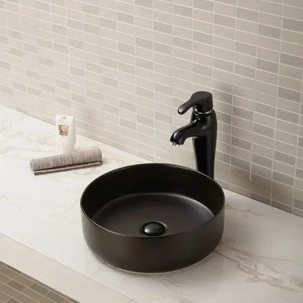 Lavabo de salle-de-bain noir