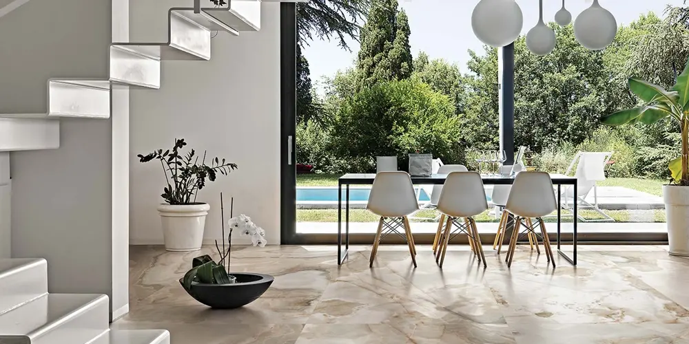plancher de céramique veranda