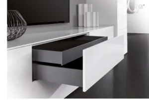 Optimiser l’Espace de Rangement dans une Petite Cuisine : Astuces de Conception pour les Armoires